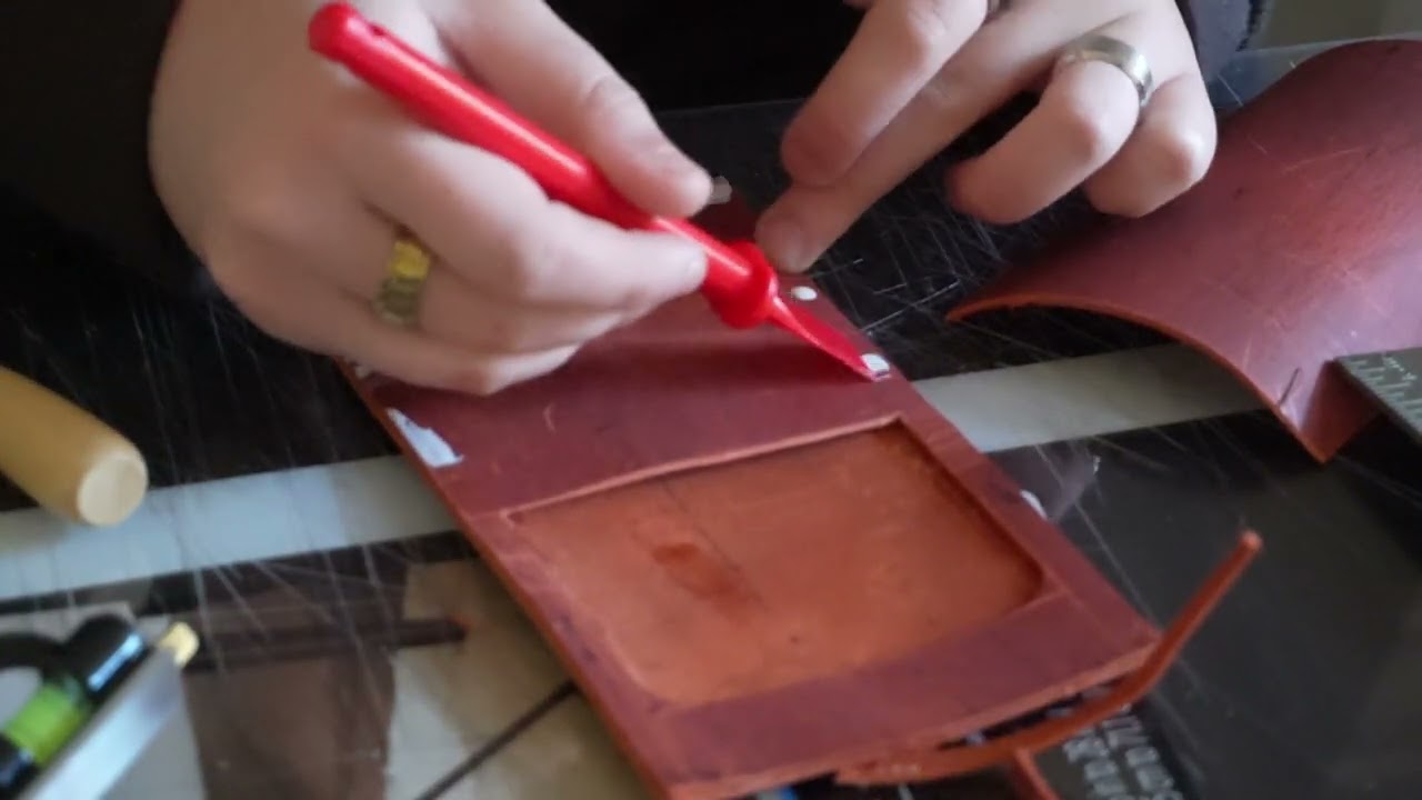 Making a Leather Wallet From Hobby Lobby Leather