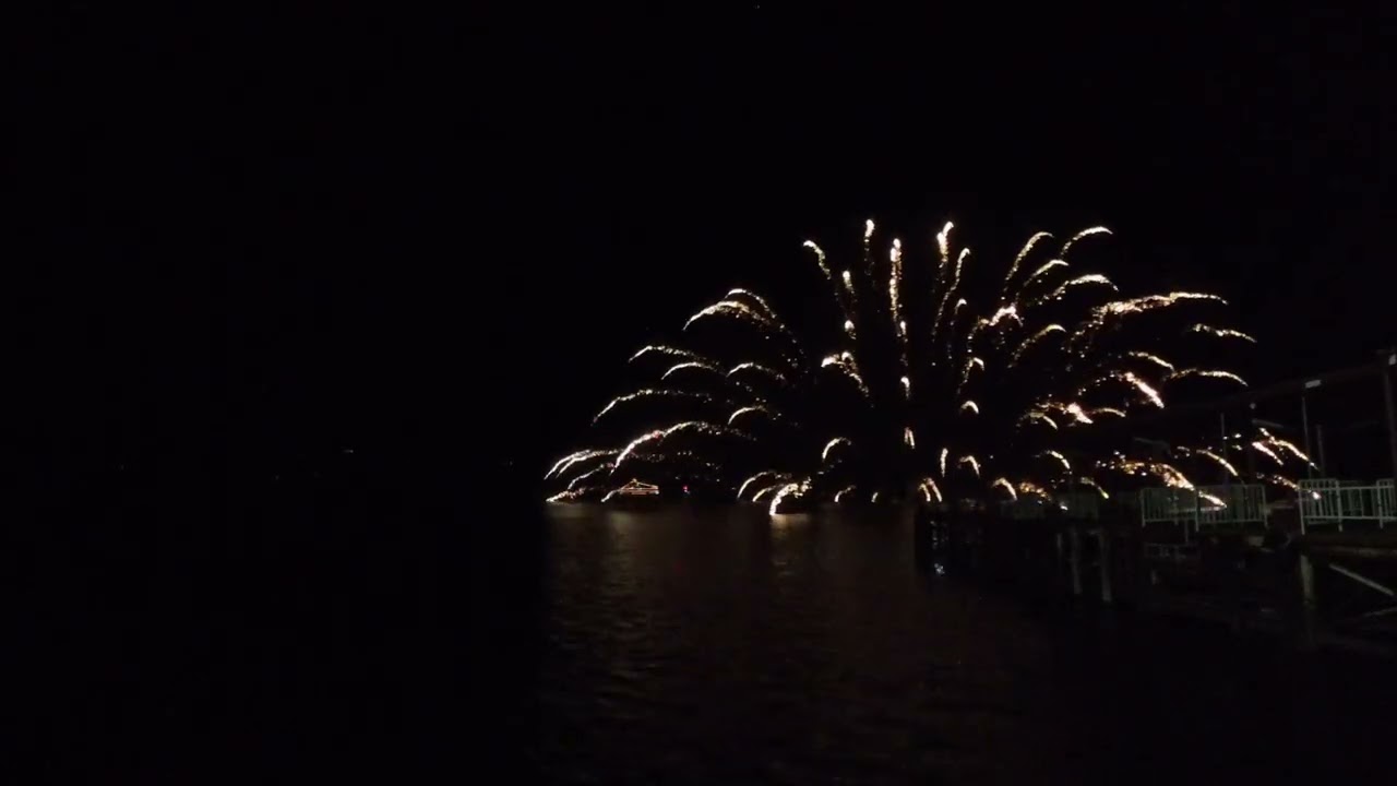 Fireworks in Lake Toya - Summer - 2026 - Normal viewer experience
