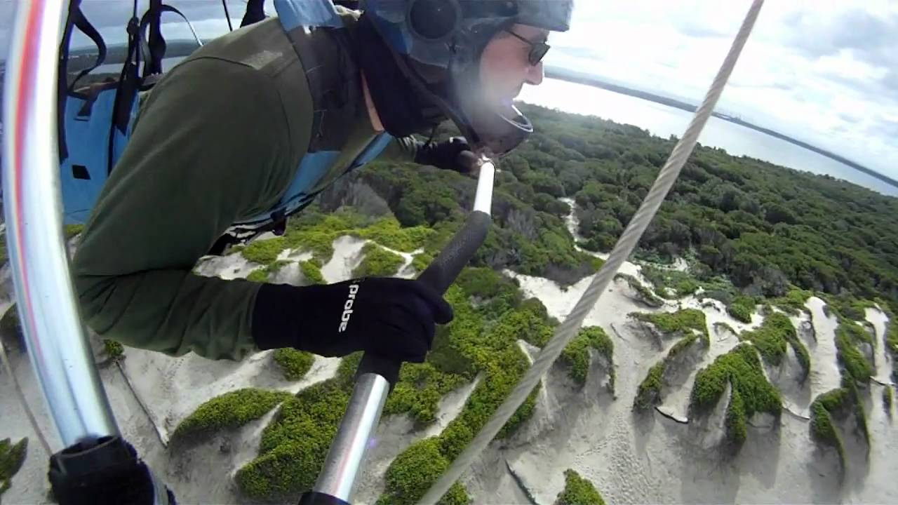 Hang Gliding - Dune Gooning 2011, Budgewoi Beach -  NSW Australia