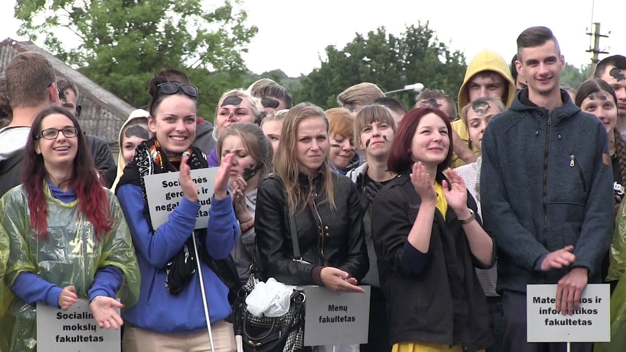 Pirmakursių krikštynos Šiaulių universitete 2015 m.