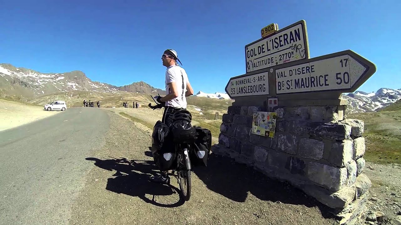 Cycling route des grandes alpes