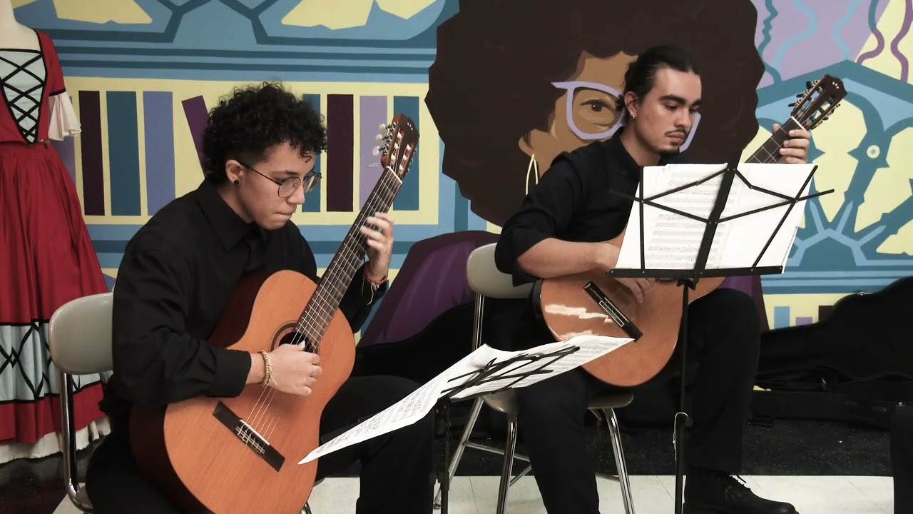 Conjunto de Guitarras de la Universidad de Puerto Rico - Villancico Yaucano de Amaury Veray