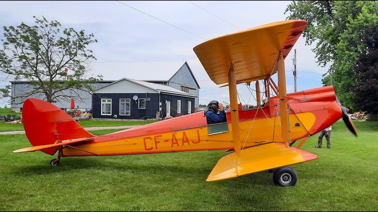Flying a DH-60 Gipsy Moth, Part One