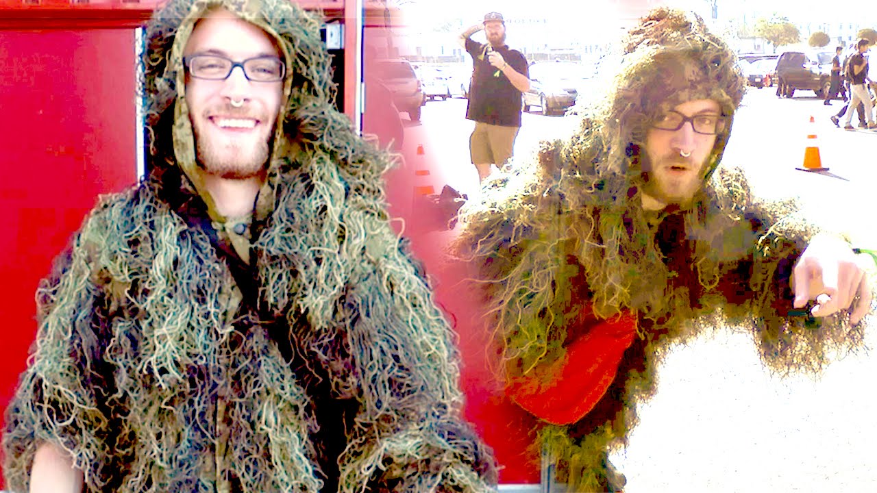 GHILLIE SUIT GUY AT #CODXP!