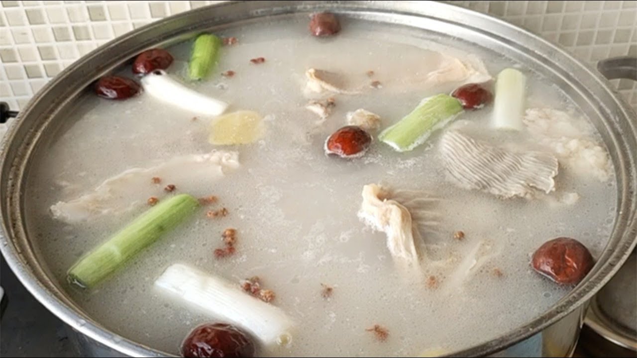 教你在家燉羊肉湯，做法诀窍告訴你，湯濃肉香又好喝，寒冬喝一碗羊汤很暖身Chinese Food