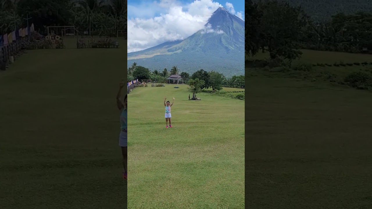 Almost perfect cone. Mayon volcano #mayonvolcano #perfectcone #magayon #philippinetravel