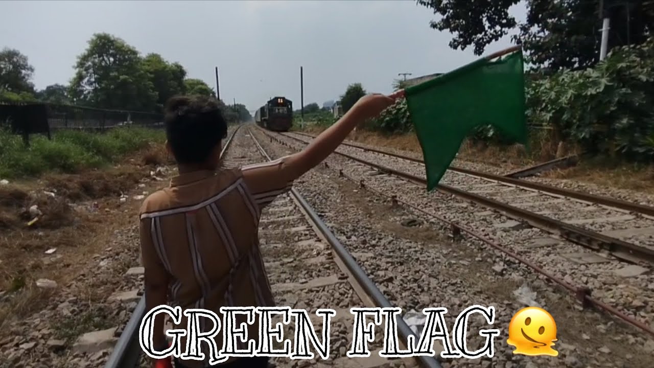 GREEN FLAG / FAST TRAIN ACTION NEAR WALTON / TRAIN ACTION / ONE VIDEO 7 TRAIN 🚆