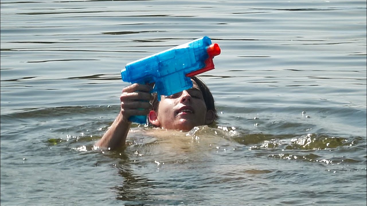 Поймал бластер в реке. Воркер свордфиш // обзор nerf worker swordfish