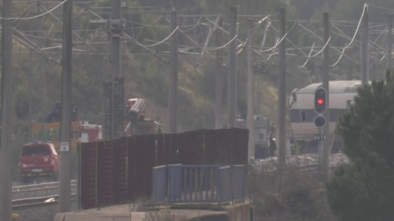 LIVE: SPAIN TRAIN CRASH SITE