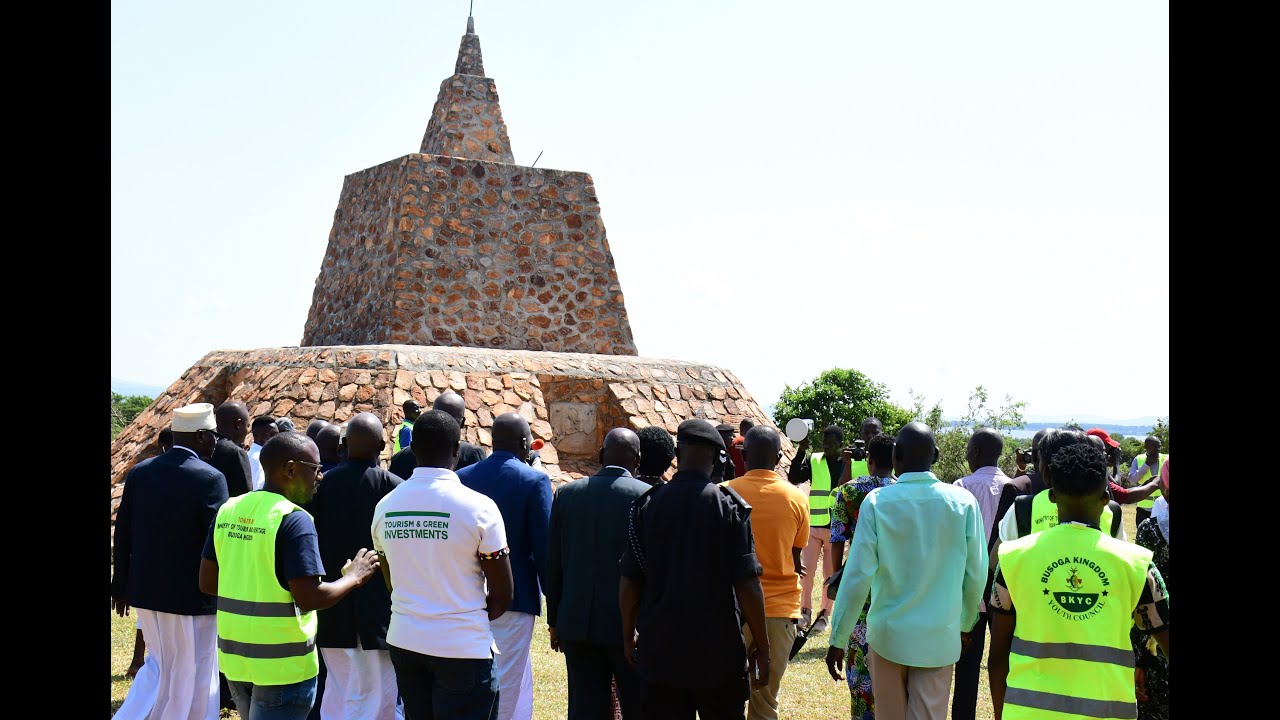 RT. HON. KADAGA UNVEILS FORT LUBA THURSTON AND MAWUTA ROCK HILL TOURISM SITES IN BUNHA CHIEFDOM.
