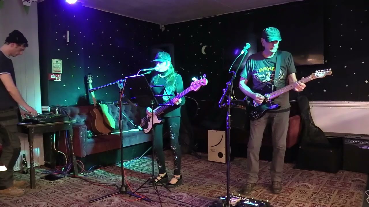 TARAN brick wall blues