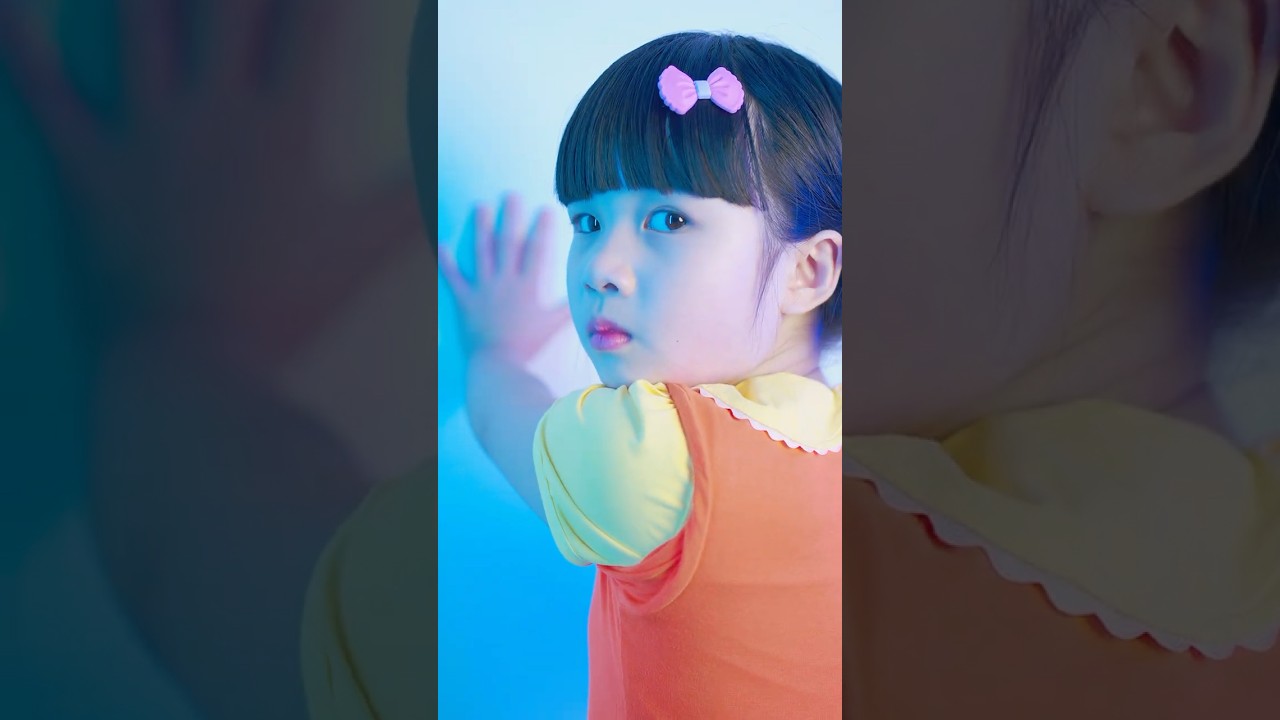 Real-Life Doll -  Red Light Green Light - 