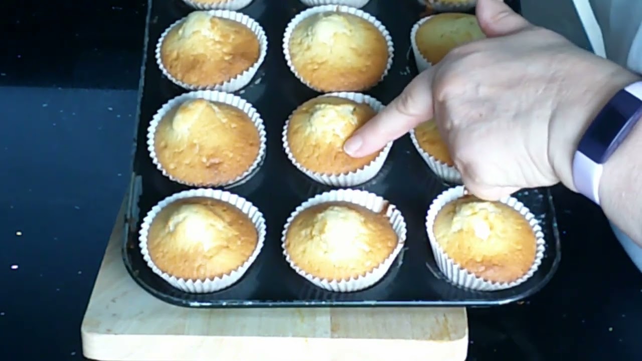 Fairy Cakes With Glace Water Icing