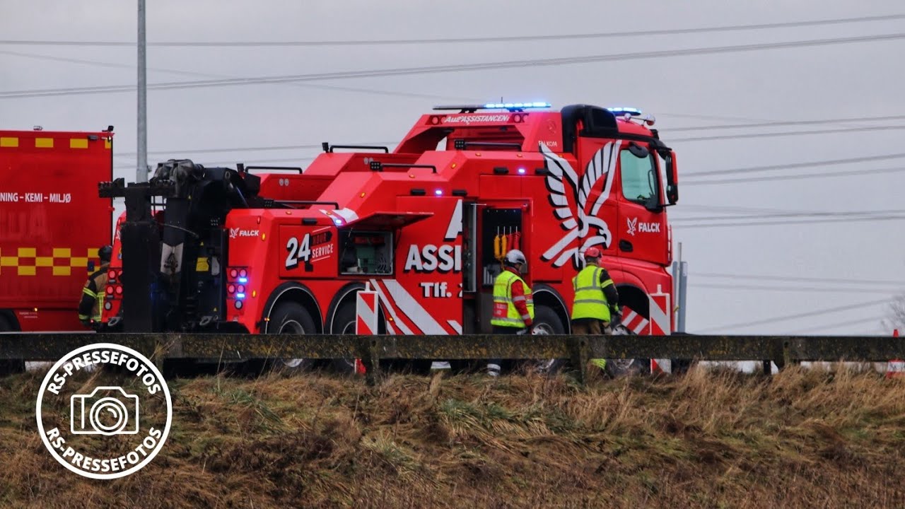 Udrykningskøretøjer skal til væltet lastbil ved Horsens 13/1-25