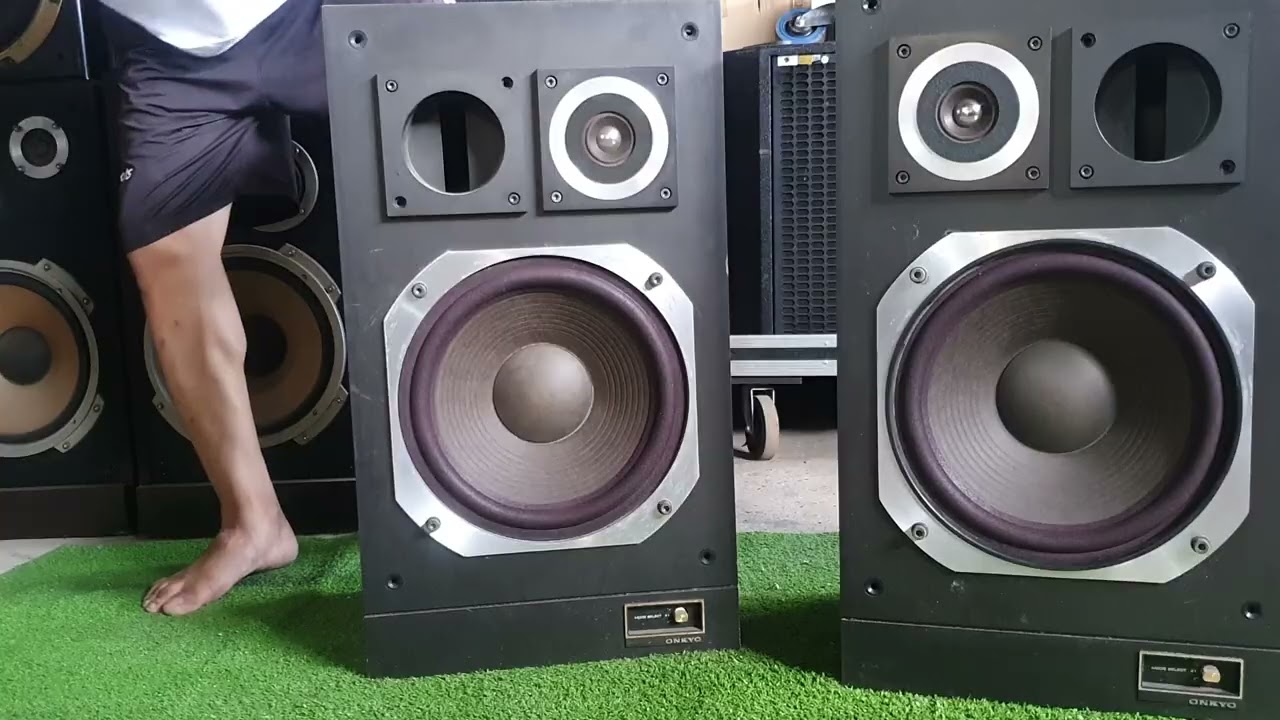 Ngày  22/10 loa nhật nghe nhạc và  hát karaoke lh0933.77 99 20