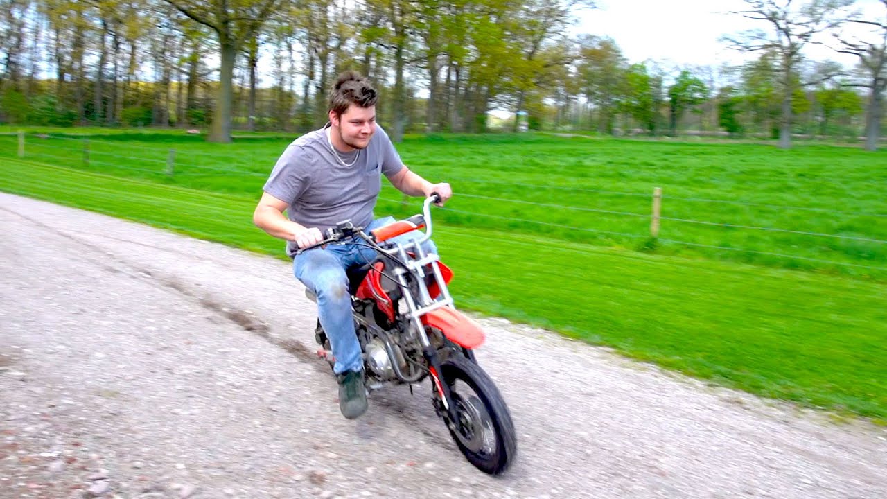 even de minibike uit de schuur trekken