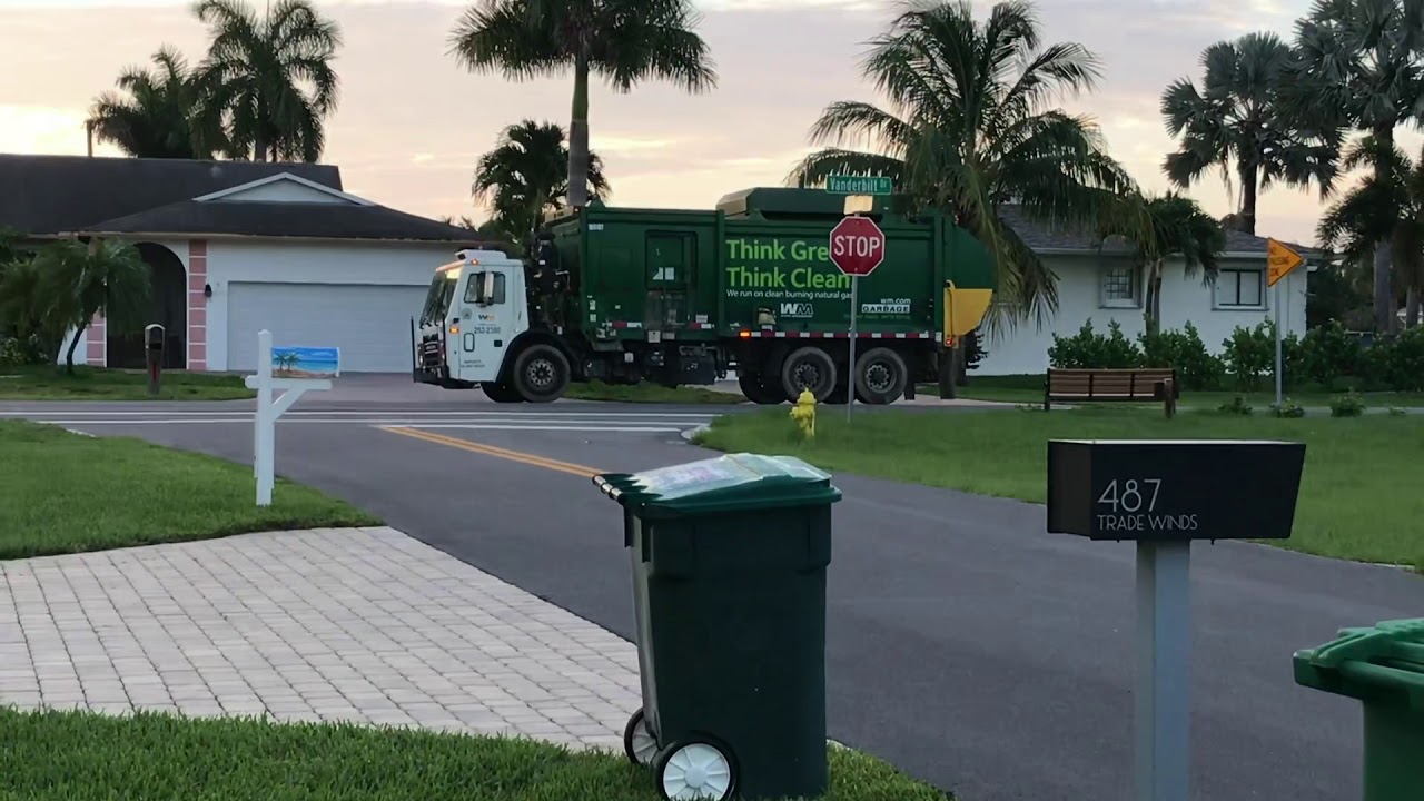 CNG Mack LEU/ McNeilus ZR- Waste Management SWFL