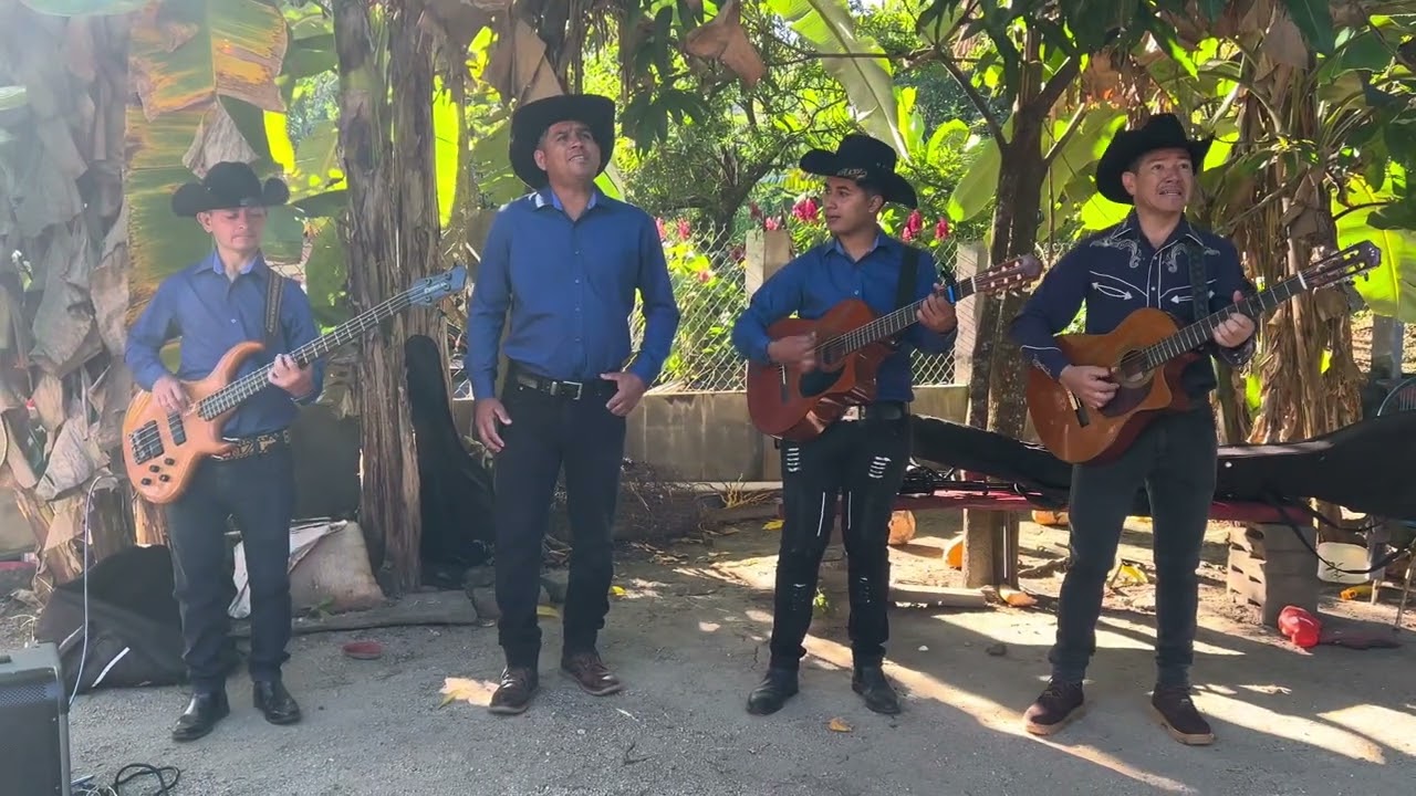 Mañanitas de amor . Guarjila y sus sierreños