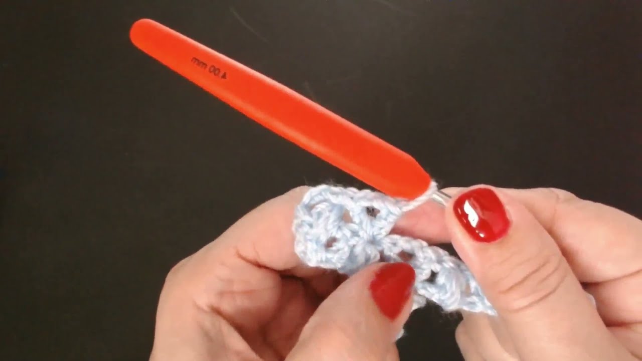 Left handed Crochet baby blanket. This is so much easier than it looks. Just a 1 row repeat
