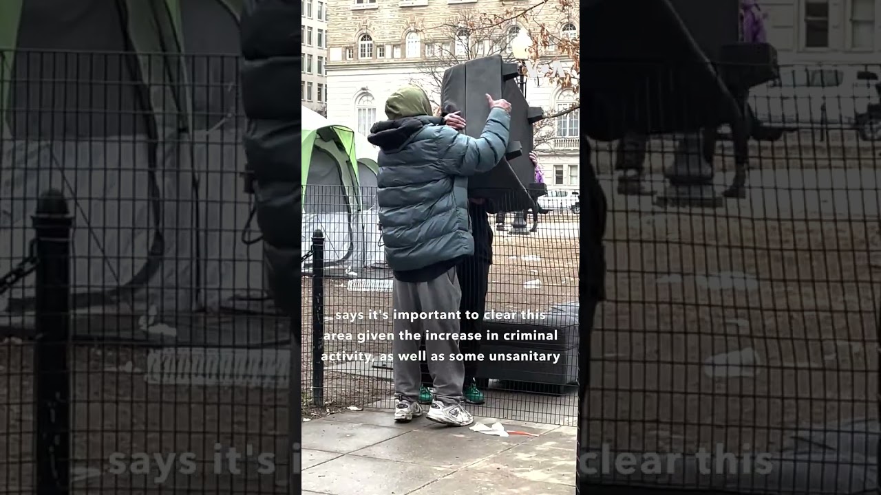 Washington Clears Homeless Encampment in McPherson Square | VOA News 
