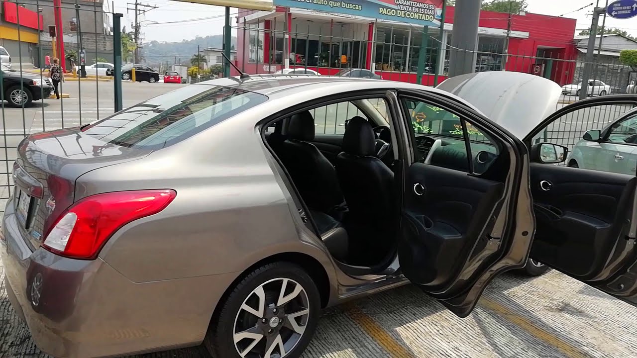 VERSA EXCLUSIVE NAVI 2016 en Autos Monroy