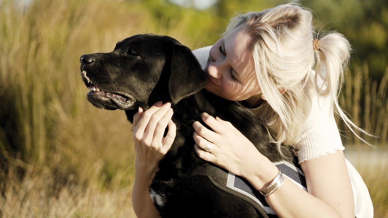 Hulphond redt leven I Het verhaal van Sandra & Bieke