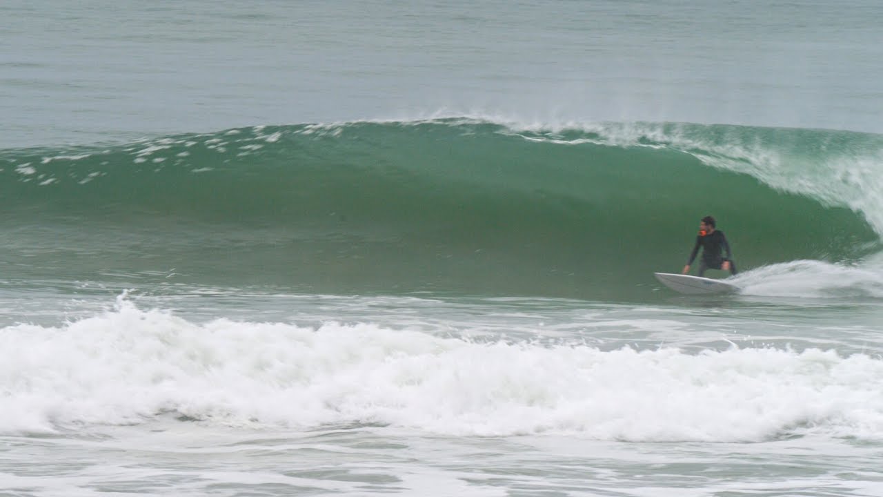 JE PARTICIPE À MA PREMIÈRE COMPÉTITION DE SURF ! (Je m'attendais pas à ça)
