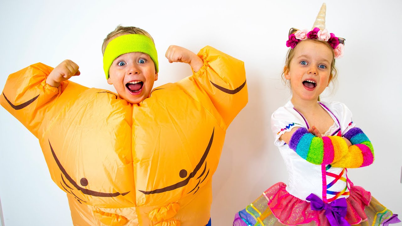 Gaby and Alex pretend play dress up costumes