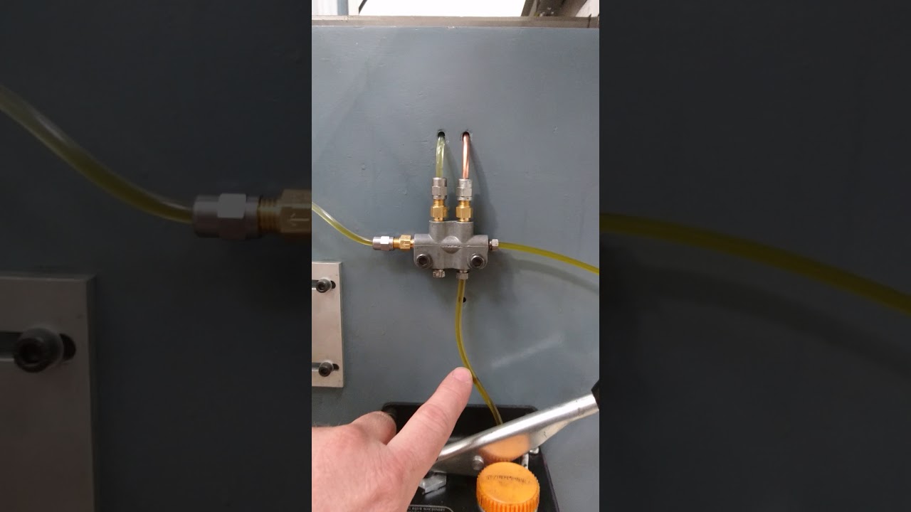 Bridgeport lube system