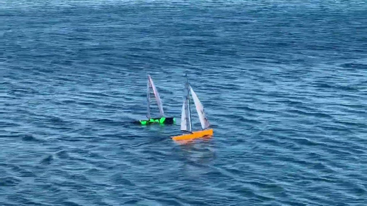 IOM Class 3D Printed GLD-07 vs V10 in medium winds “B” Rig
