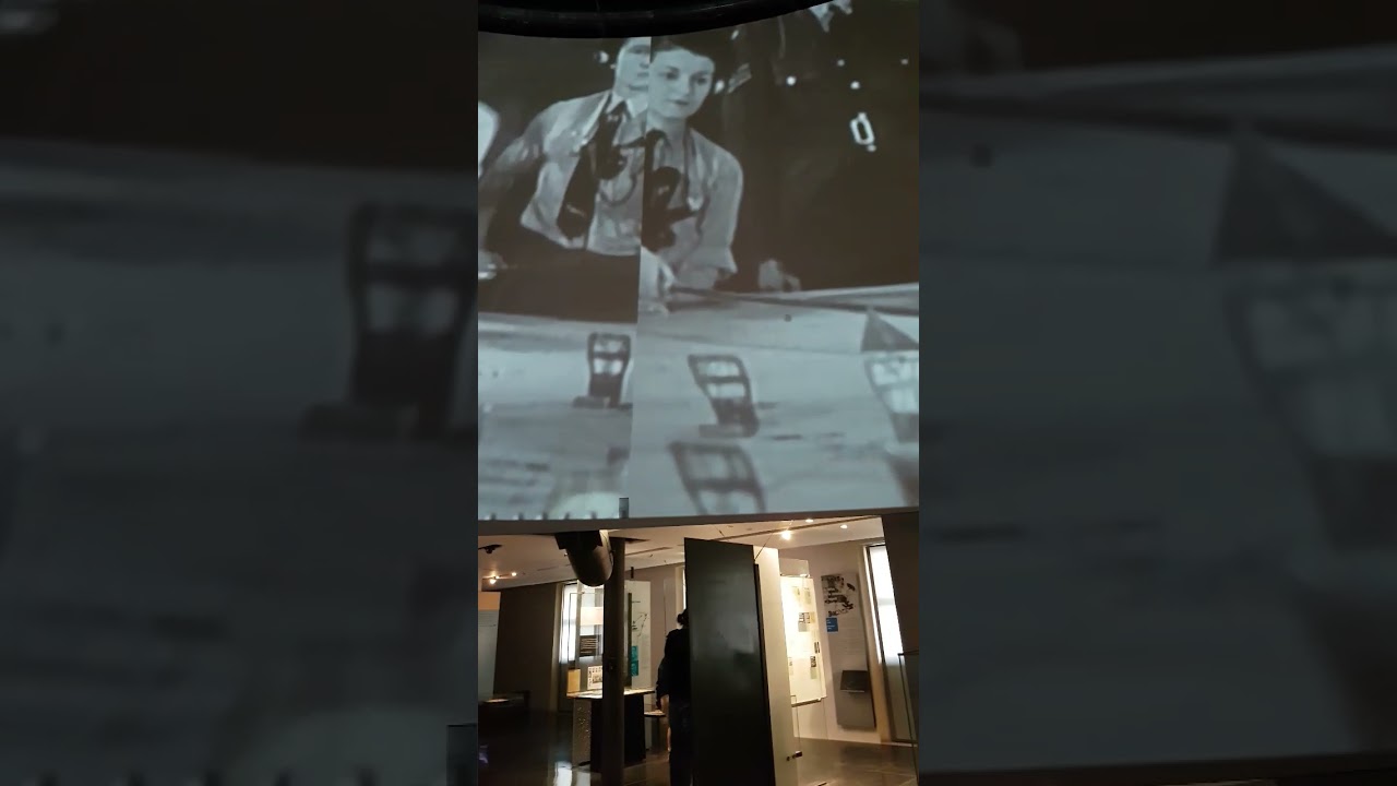 Arsenal da Hist&oacute;ria: Explorando o Museu de Armas de Paris #shorts