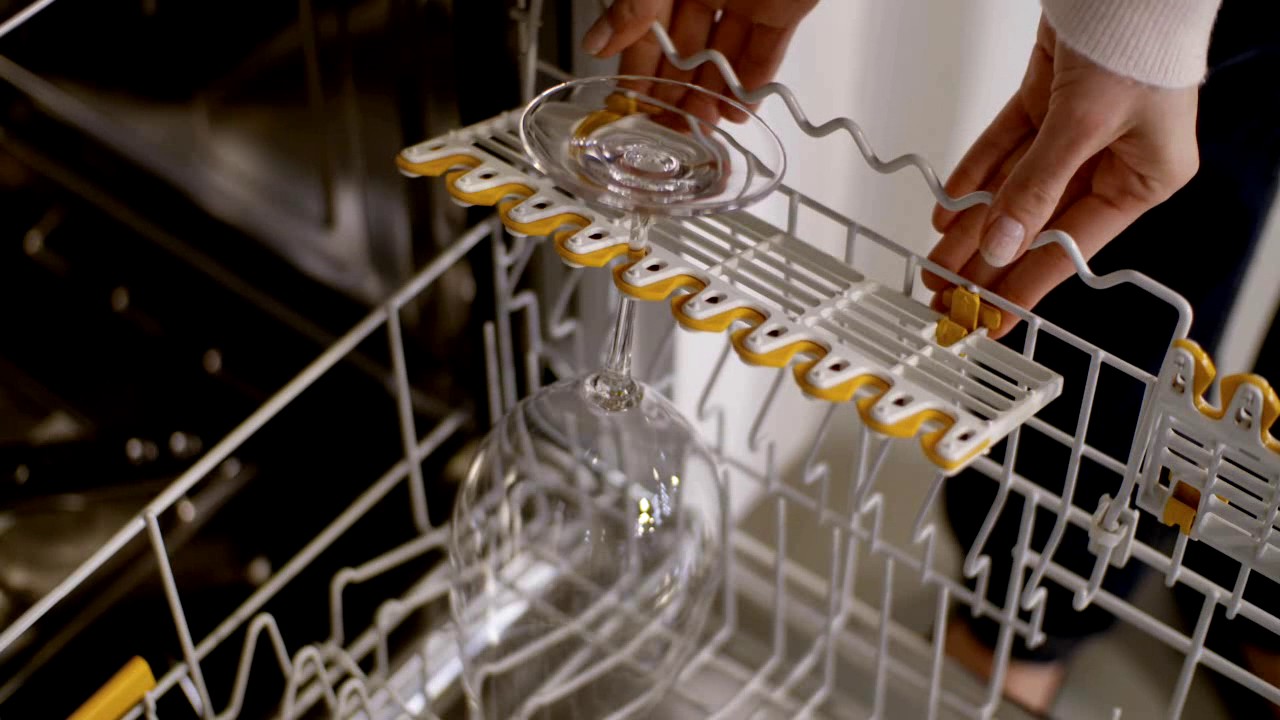 Miele Italia - Il comfort d'uso della lavastoviglie Ecoflex
