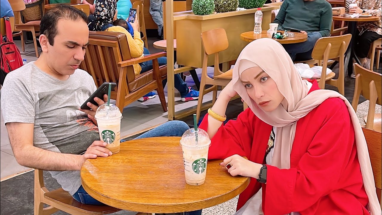 حال المتجوزين فى الخروجات 😂