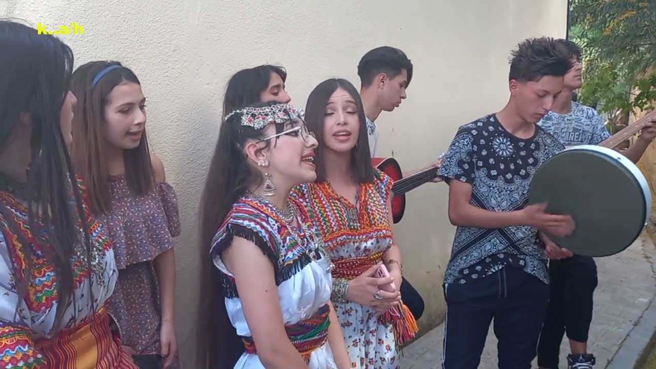 Une Belle Chanson Kabyle , Troupe Ath Bouaddou  à Tizi-gheniff 
