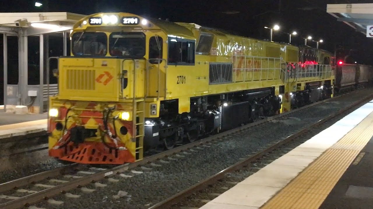 Aurizon 2701 & 2702 Locomotives on first revenue coal train.