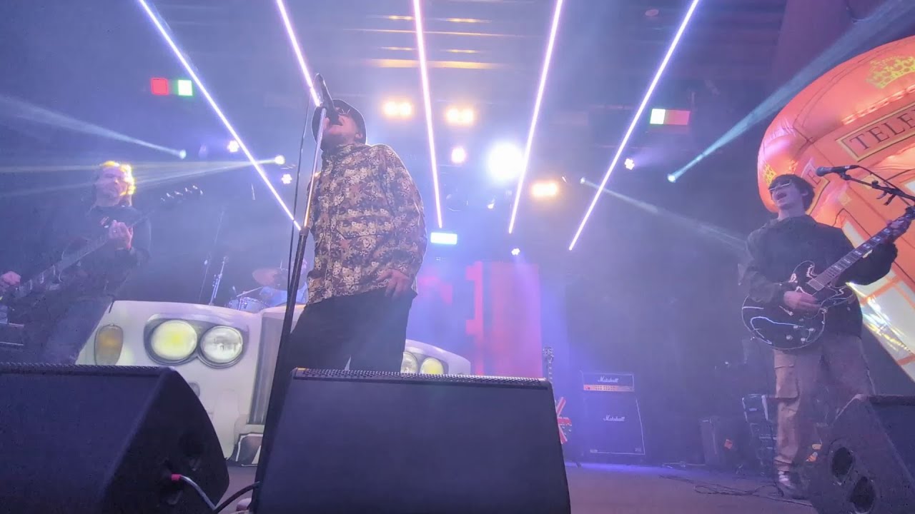 Noasis - Champagne Supernova - (live @ Max Watts, Melbourne, July 2025)