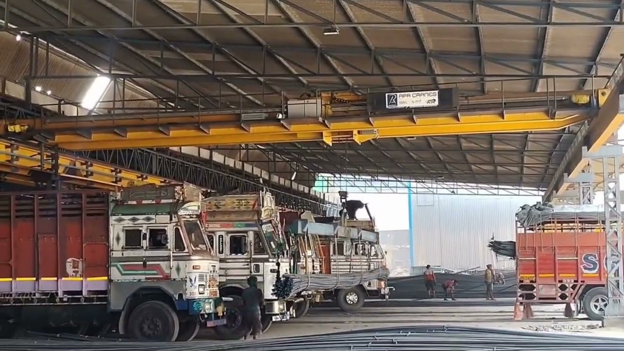 Top EOT Crane Manufacturers Overhead Crane #overheadcrane #steelplant #industrialmachine #eot