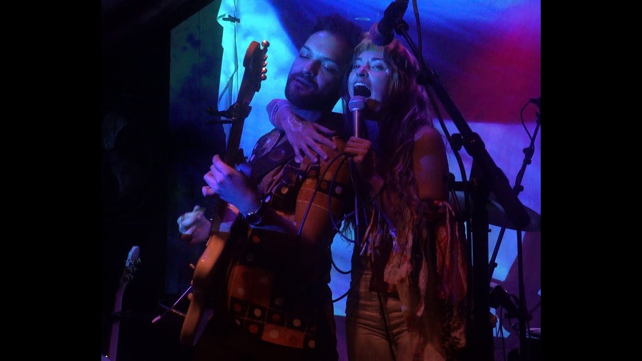 Lauren Ruth Ward - 2/14/20 - California Dreaming-WATERSIGN(debut)-Pullstring-Staff Only