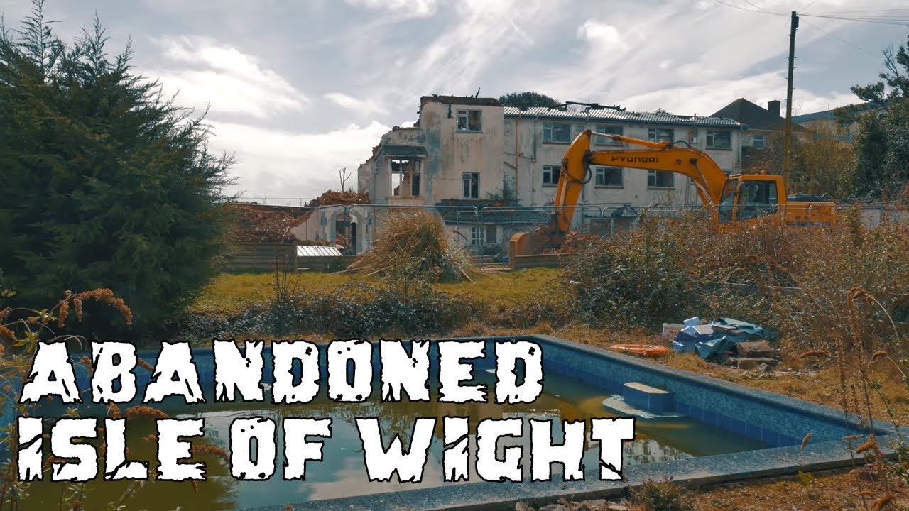 Exploring Abandoned Fire Damaged Hotel - (Sandown Isle of Wight)