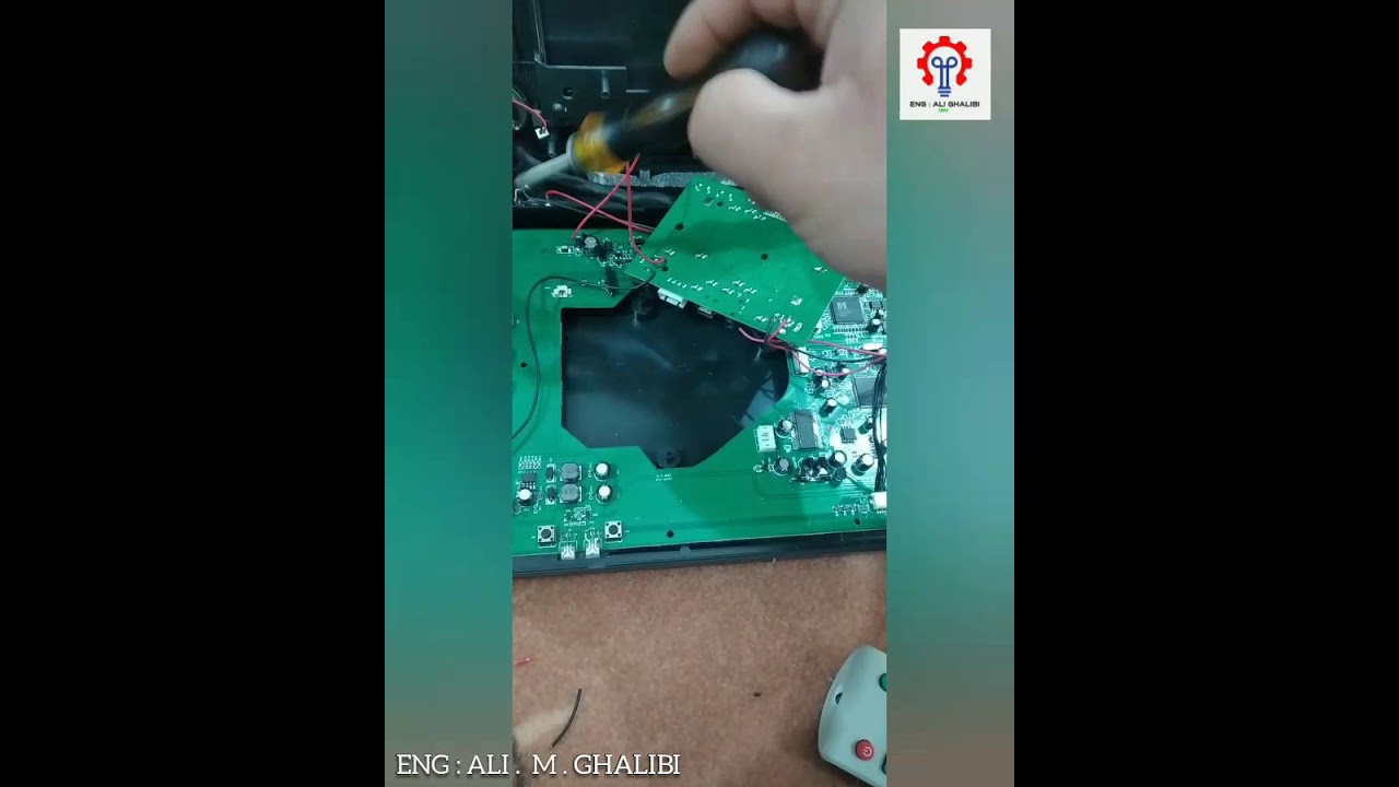 دمج مشغل اقراصDVD مع جهاز الستلايت - Satellite integration with portable DVD player