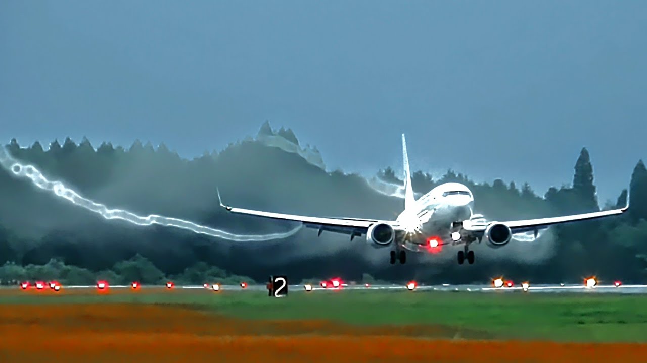 [26Minutes] HUMID Plane Spotting TAKEOFF&LANDING at Kagoshima Airport JAPAN 4K