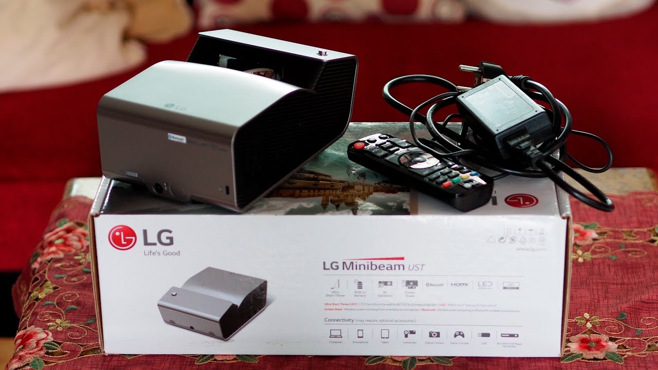 LG PH450UG DLP Ultra Short Throw Projector