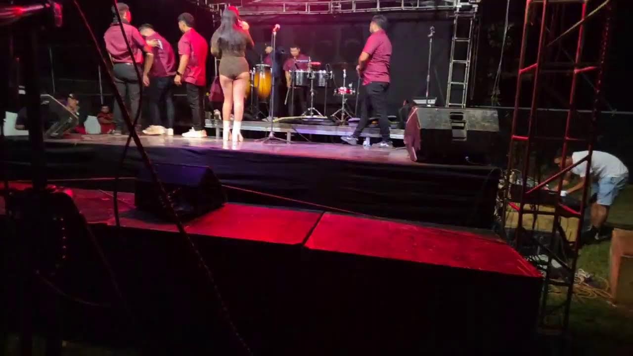 fiesta en cancha de c.d marathon. canton carrizal san simon no tenemos derecho a la musica de autor.