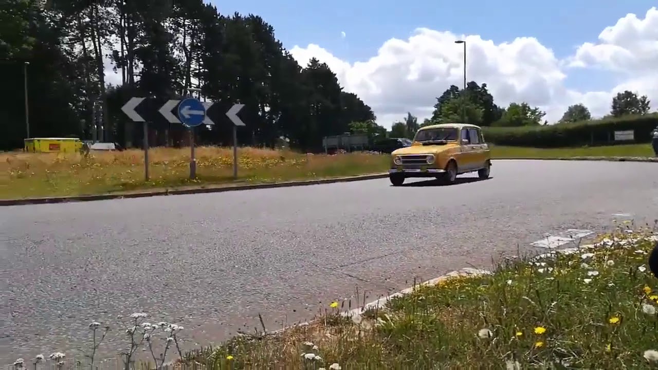 Renault 4L - exhaust inox sound