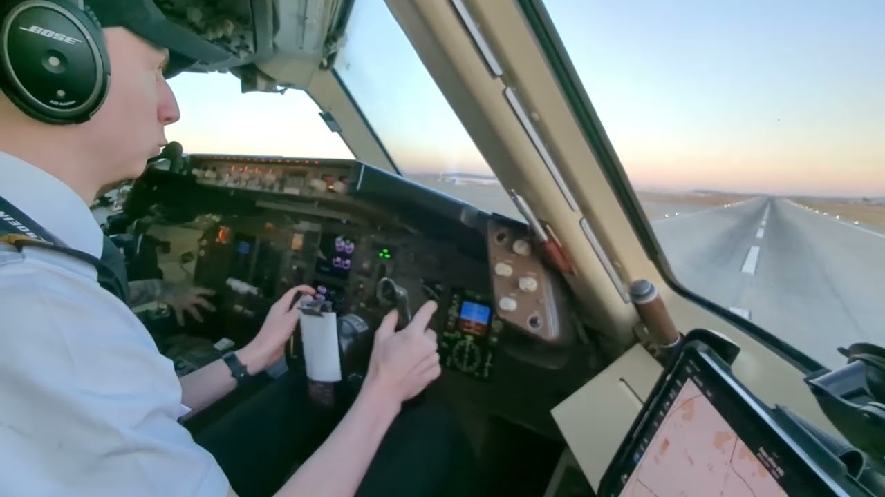 COCKPIT VIEW | BOEING 767-300F TAKEOFF