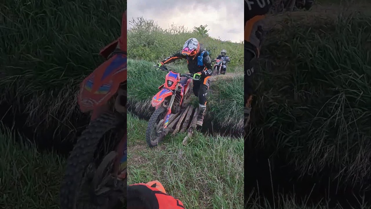 Amateur Enduro | This small bridge causes a lot of fear when trying to cross it on a motorcycle.