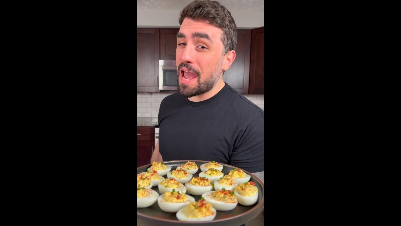 Deviled Eggs! #tiktokfoodies #deviledeggs #howto #EasyRecipes #cookingtips