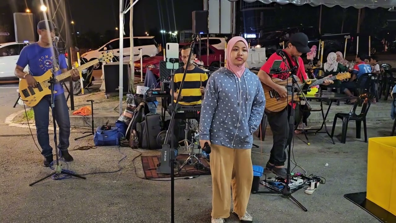 Cintaku Sampai Ke Ethiopia -  Ria Resty Fauzy | cover by Shasha with Cemara band