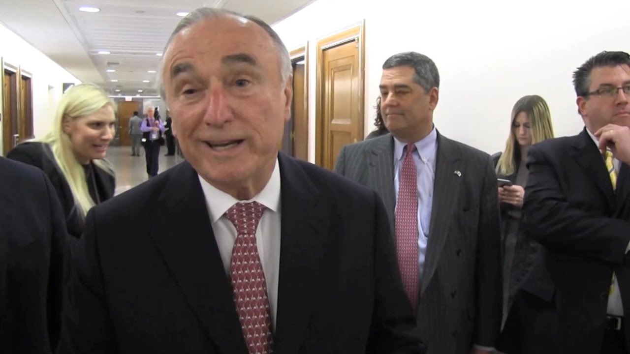 Former L.A. Police Chief Bill Bratton -- Watch the OJ Series with a Grain of Salt | TMZ