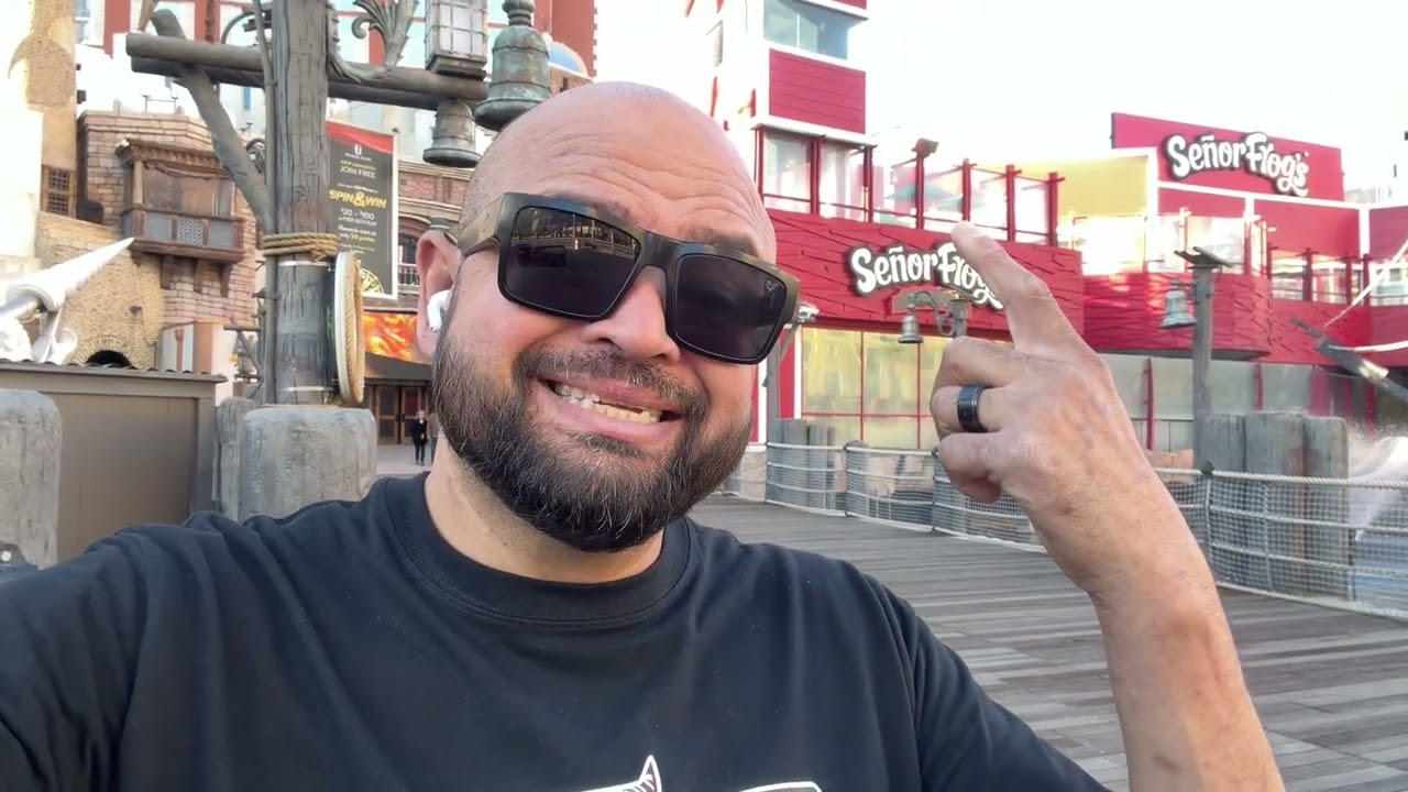 MY REVIEW OF THE TREASURE ISLAND IN LAS VEGAS!